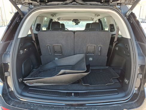 Used 2022 Jeep Grand Cherokee L Limited w/ Luxury Tech Group II image 32