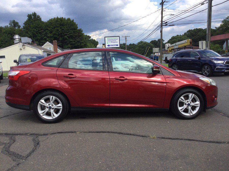 Used 2014 Ford Focus SE FWD image 6