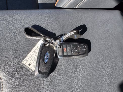 Used 2025 Ford F450 Lariat w/ Camper Package AWD/4WD image 27
