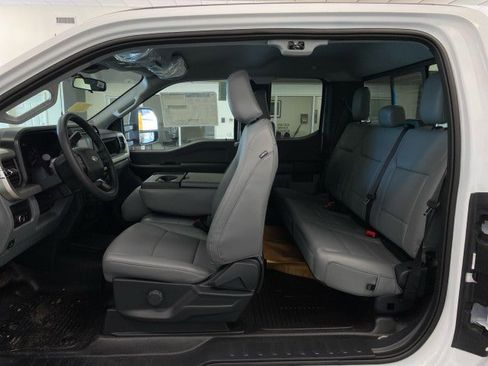 New 2025 Ford F550 4x4 SuperCab Super Duty image 13
