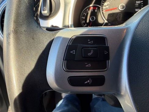 Used 2012 Volkswagen Beetle 2.5 image 14