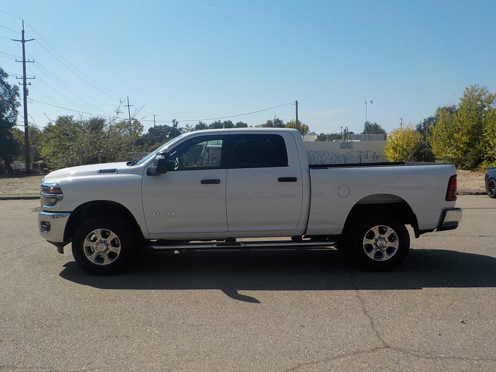 Used 2025 RAM 2500 Big Horn AWD/4WD image 21