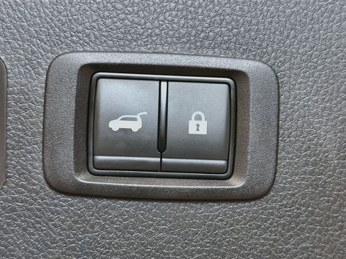 Used 2025 Mitsubishi Eclipse Cross SE AWD/4WD image 30