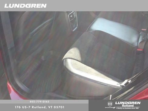 Used 2019 Dodge Charger R/T w/ Plus Group RWD image 18