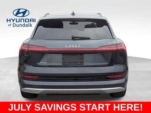 Used 2019 Audi e-tron Prestige w/ Prestige Package AWD/4WD image 5