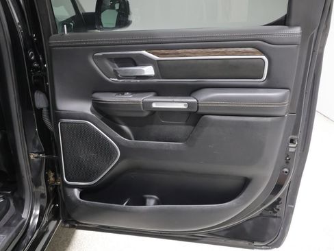 Used 2019 RAM 1500 Laramie AWD/4WD image 21
