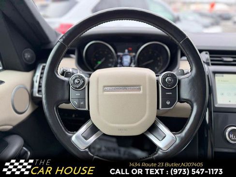 Used 2018 Land Rover Discovery SE image 28