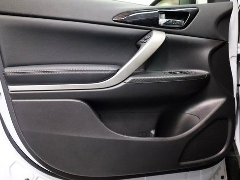 New 2025 Mitsubishi Eclipse Cross SE image 16