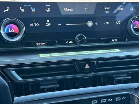 New 2026 Lexus TX 500h AWD image 18