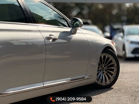 Used 2017 Genesis G90 5.0 Ultimate image 8