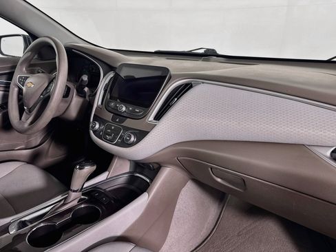 Used 2019 Chevrolet Malibu LS w/ Driver Confidence Package II FWD image 28