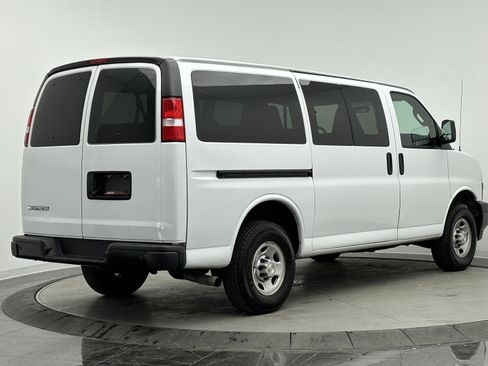 Used 2023 Chevrolet Express 3500 LS image 7