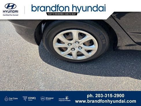 Used 2014 Hyundai Accent GS FWD image 31