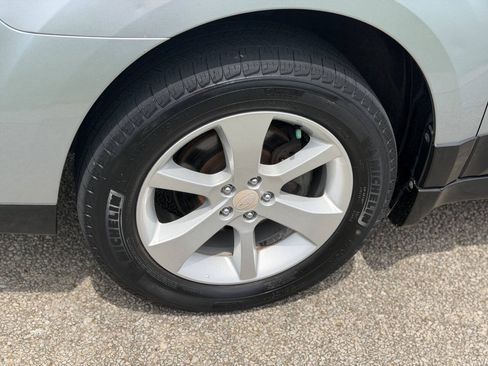 Used 2013 Subaru Outback 2.5i Premium w/ All-Weather Pkg AWD/4WD image 35