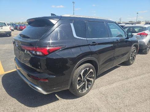 Used 2022 Mitsubishi Outlander SEL image 2