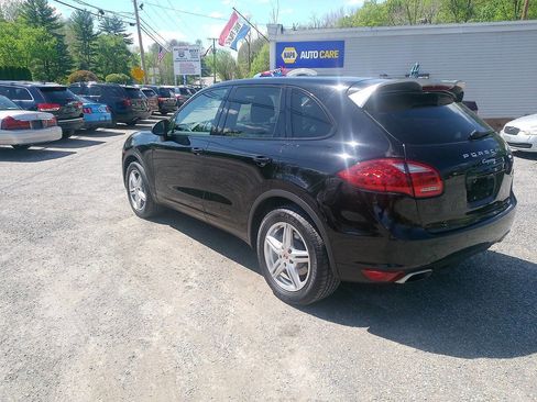 Used 2014 Porsche Cayenne Platinum Edition AWD/4WD image 3