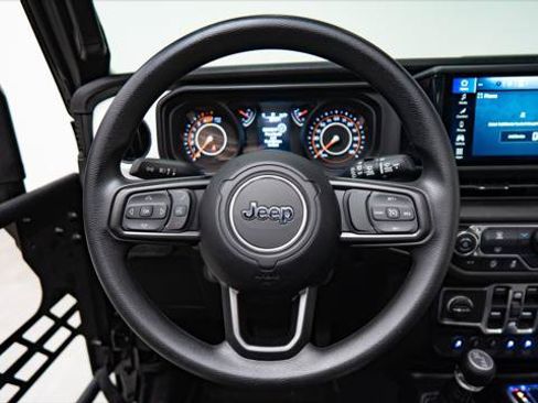 Used 2026 Jeep Wrangler Unlimited Sport AWD/4WD image 24