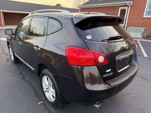 Used 2012 Nissan Rogue SV image 5