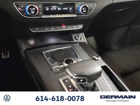 Used 2018 Audi SQ5 Prestige w/ Prestige Package image 32