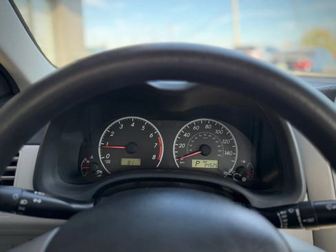 Used 2012 Toyota Corolla LE image 11