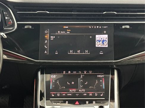Used 2021 Audi Q7 3.0T Prestige w/ Prestige Package AWD/4WD image 19