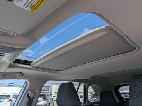 Used 2023 Toyota RAV4 XLE w/ Convenience Package image 17