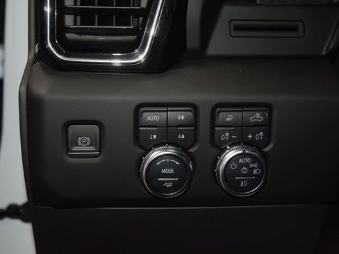Used 2023 GMC Sierra 1500 Denali AWD/4WD image 38