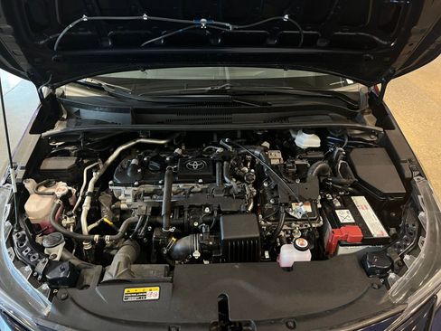 Used 2025 Toyota Corolla LE image 32