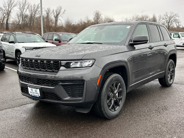 New 2026 Jeep Grand Cherokee Altitude AWD/4WD image 5