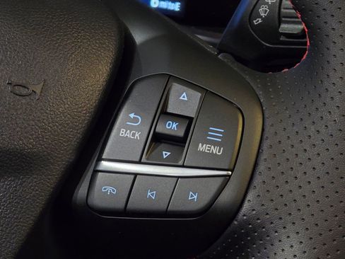 New 2025 Ford Escape ST-Line w/ Tech Pack #1 image 28