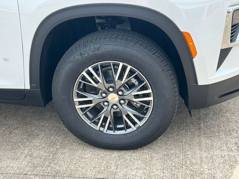 New 2026 Chevrolet Traverse LT FWD image 7