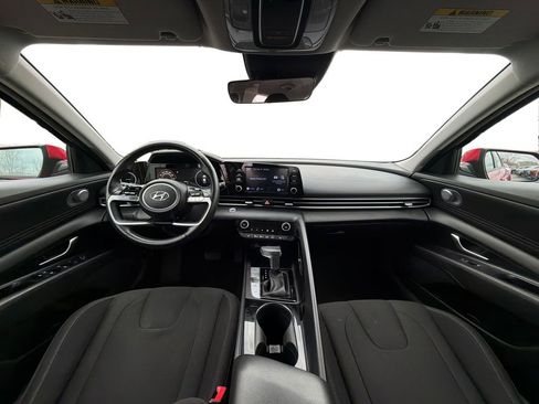 Used 2022 Hyundai Elantra SEL w/ Convenience Package image 13