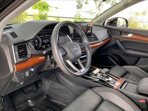 Used 2023 Audi Q5 2.0T Prestige image 18