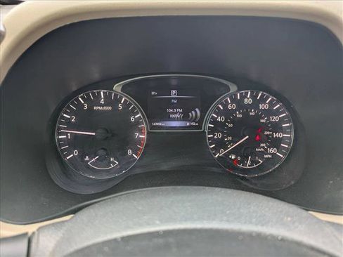 Used 2017 Nissan Pathfinder SV image 7