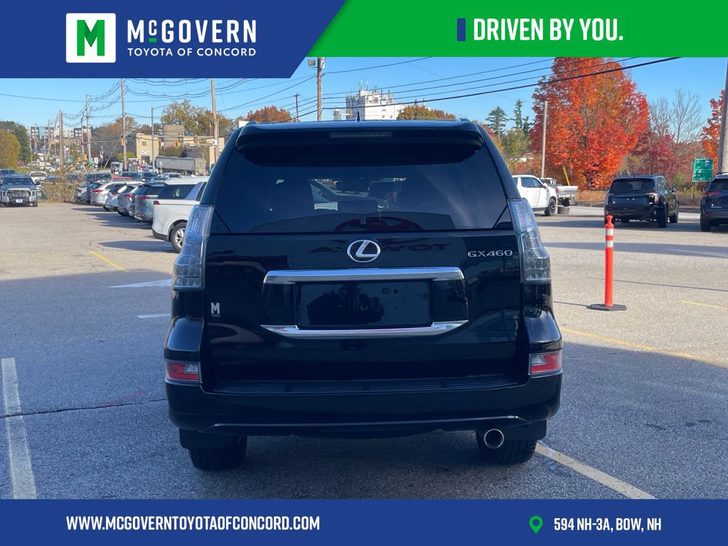 Used 2023 Lexus GX 460 Premium w/ Premium Package AWD/4WD image 4