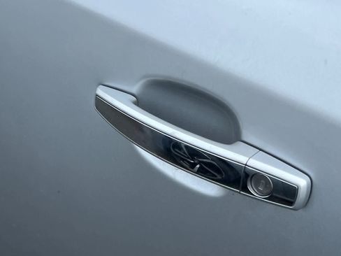 Used 2011 Buick LaCrosse CXL image 19