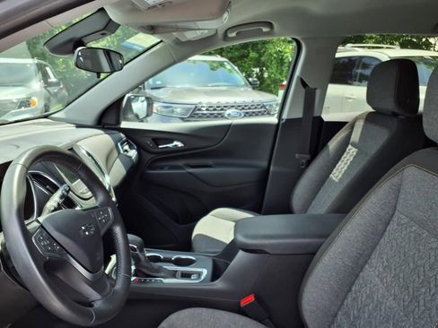 Used 2022 Chevrolet Equinox LT image 7