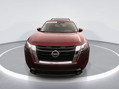 Used 2024 Nissan Pathfinder SV w/ Cargo Package image 3