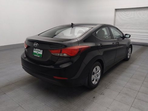 Used 2016 Hyundai Elantra SE FWD image 9