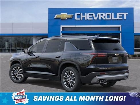 New 2026 Chevrolet Traverse LT w/ Sun and Wheel Package AWD/4WD image 3