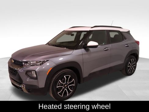 Used 2022 Chevrolet TrailBlazer ACTIV w/ Sun and Liftgate Package image 8