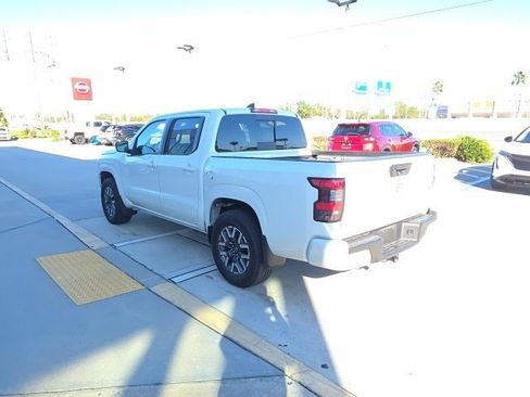 Used 2024 Nissan Frontier SL w/ Technology Package image 6