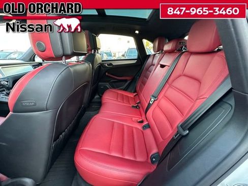 Used 2020 Porsche Macan Turbo AWD/4WD image 12
