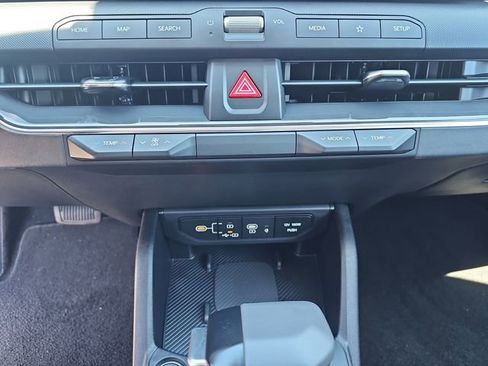 Used 2025 Kia K4 EX FWD image 26