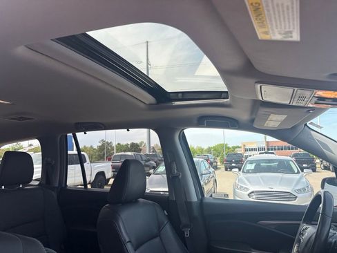 Certified 2022 Honda Pilot Special Edition image 32