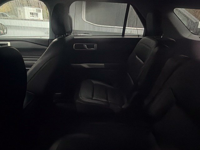Used 2023 Ford Explorer XLT w/ Equipment Group 202A AWD/4WD image 8
