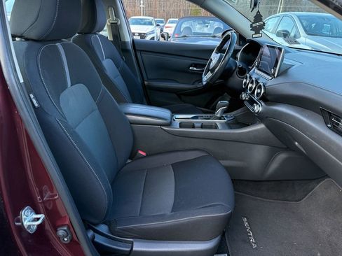 Used 2020 Nissan Sentra SV image 8