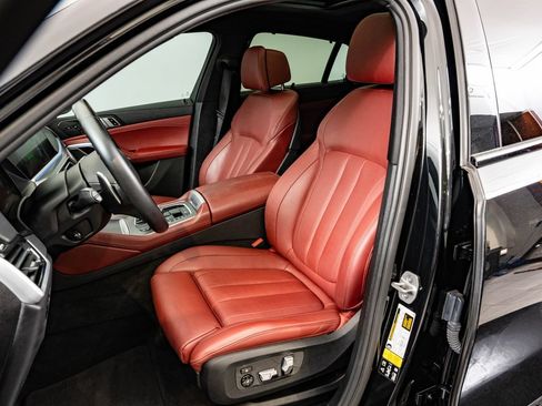 Used 2021 BMW X6 M50i w/ Executive Package AWD/4WD image 23