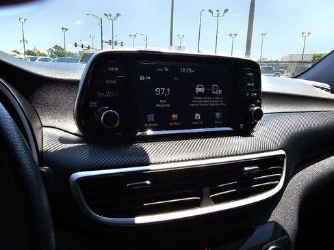 Used 2020 Hyundai Tucson SE w/ Cargo Package image 19