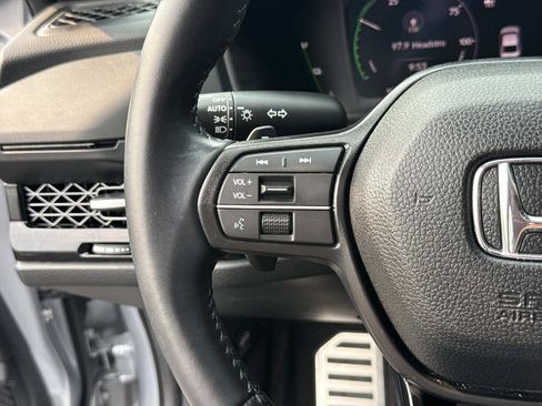 Used 2023 Honda Accord Sport image 11